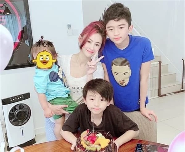 Trương Bá Chi đăng ảnh sinh nhật con trai Lucas nhưng mọi sự chú ý lại đổ dồn về Tạ Đình Phong 1