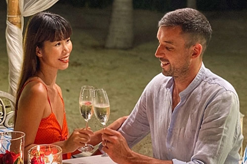 Hà Anh và chồng Tây kỷ niệm 4 năm chung sống