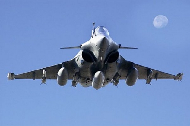 Báo Nga cho rằng tiêm kích Rafale của Pháp không thể sánh bằng Su-35 do họ sản xuất. Ảnh: Avia-pro.