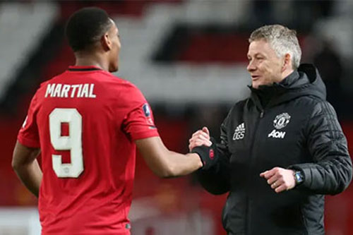 Solskjaer hết lời ca ngợi 'sát thủ' Martial