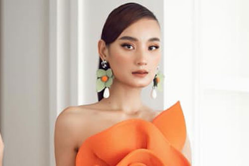 Lê Thúy bị một người đàn ông chửi mắng chỉ vì nhắc nhở ý thức đi thang máy