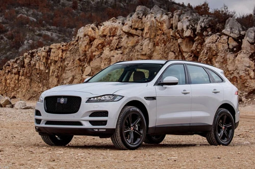 10. Jaguar F-Pace.