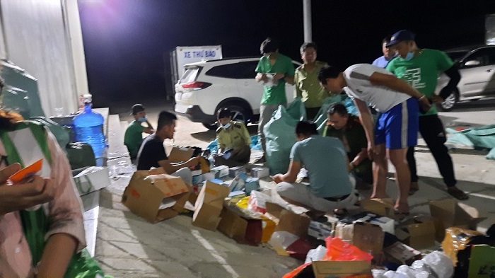 Tạm giữ hơn 20.000 khẩu trang không rõ nguồn gốc xuất xứ tại Hưng Yên và Bình Định
