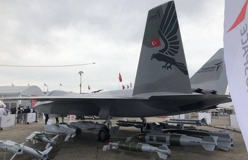 Mô hình tiêm kích tàng hình TF-X của Thổ Nhĩ Kỳ. Ảnh: Defense Express.