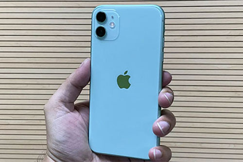 iPhone 7, iPhone 8 Plus, iPhone XS Max, iPhone 11... giảm giá mạnh tại VN, khiến fan 'thèm khát'