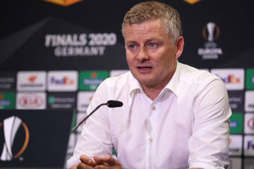 Solskjaer tiết lộ bí quyết đá penalty của Bruno Fernandes sau trận thắng Copenhagen