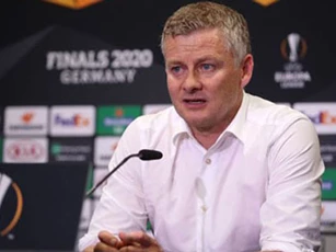 Solskjaer tiết lộ bí quyết đá penalty của Bruno Fernandes sau trận thắng Copenhagen