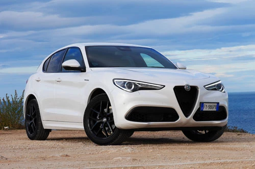 7. Alfa Romeo Stelvio.