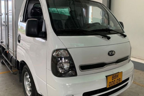 Xe kinh doanh đổi biển vàng chưa phải cập nhật hồ sơ đăng kiểm