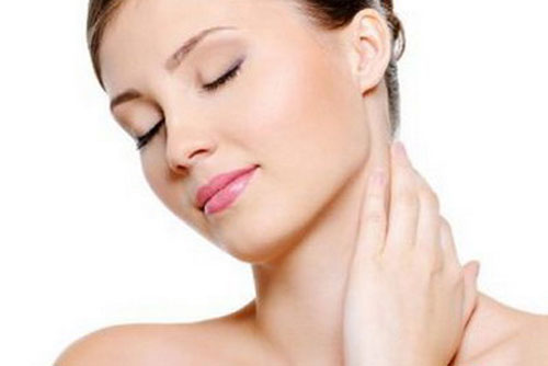 Bí quyết chăm sóc cho da cổ - nét gợi cảm bị bỏ quên