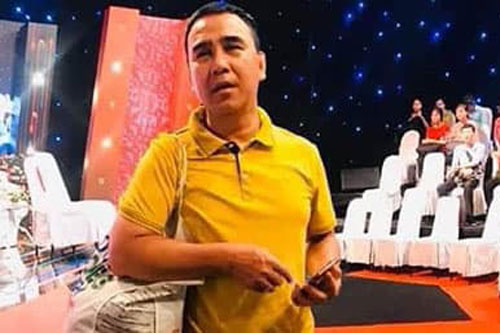 MC Quyền Linh trải lòng nỗi khổ người nổi tiếng: 'Nhiều lúc suy nghĩ không biết mình có phải nghệ sĩ không nữa'