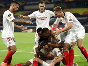 Sevilla lập hàng loạt kỷ lục sau khi giành vé vào bán kết Europa League