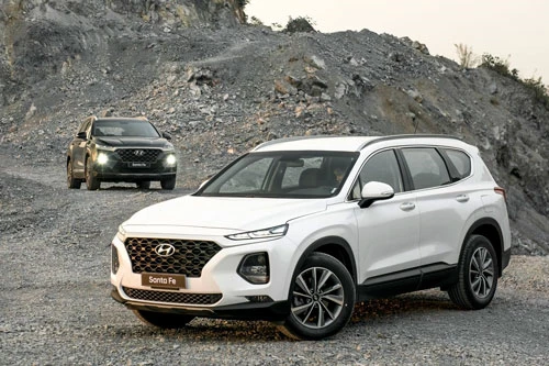 7. Hyundai Santa Fe (doanh số: 1.198 chiếc).