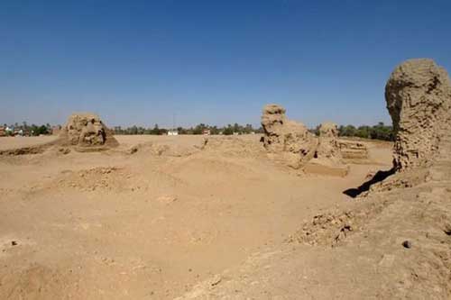 Choáng váng trước hàng loạt mộ cổ người nằm lẫn "quái thú" 6.000 năm tuổi