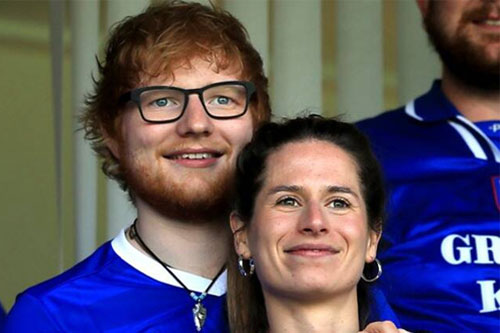 Vợ Ed Sheeran mang thai con đầu lòng