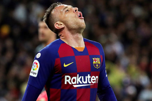 Barca chốt đội hình đấu Bayern: 'Kẻ nổi loạn' Arthur bị loại