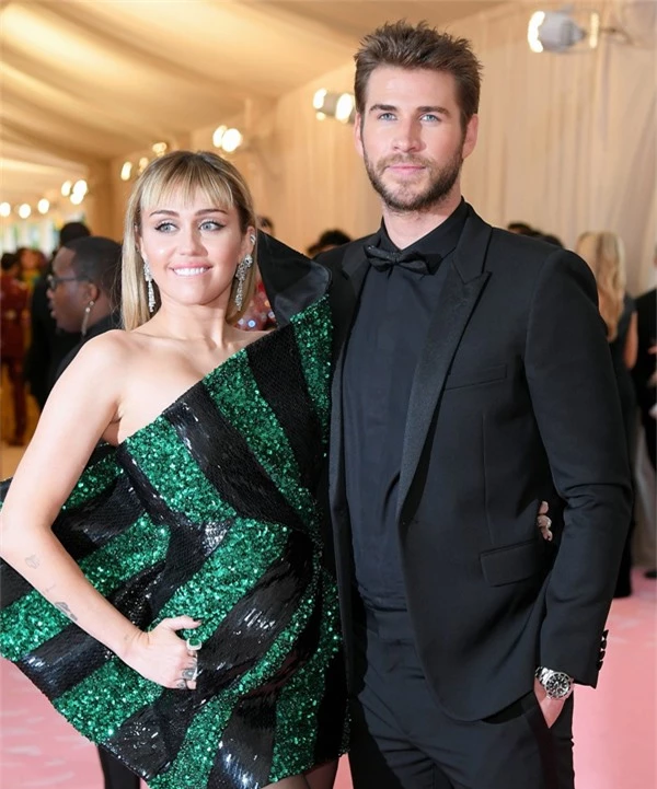 Miley Cyrus và Liam Hemsworth.