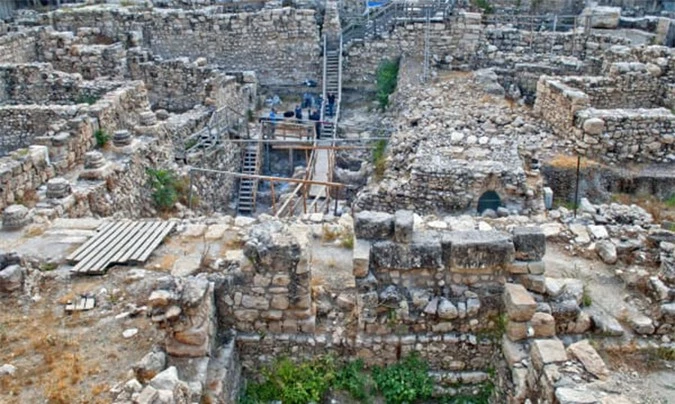 Thêm bằng chứng Trái Đất sắp đảo ngược lộ ra trong thành phố cổ 2.600 tuổi - Ảnh 2.