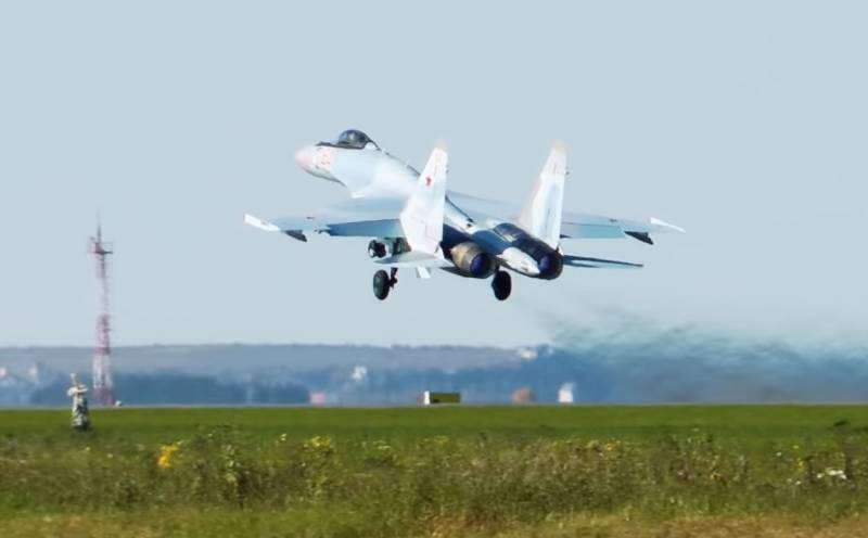 Không quân Nga sắp được trang bị thêm tiêm kích Su-35