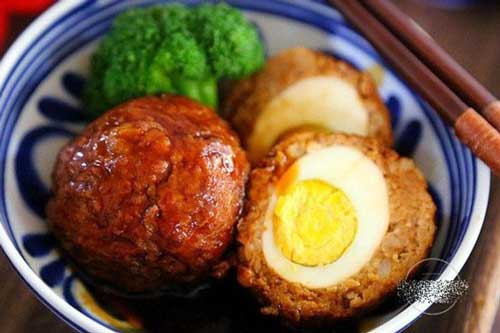 Món trứng bọc thịt băm thơm ngon lạ miệng, cả nhà thích mê 