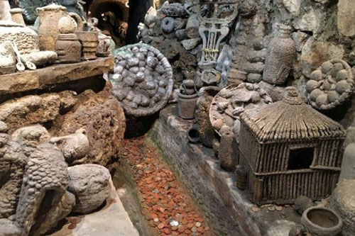 Giếng nước kỳ lạ khiến vạn vật… hóa đá