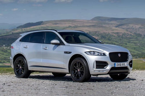 Jaguar F-Pace.