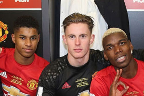 "Tiễn" được Sanchez, M.U sẽ dễ dàng giữ chân Pogba và Henderson hơn