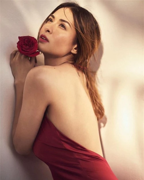 Nhan sắc Marian Rivera tuổi 36.