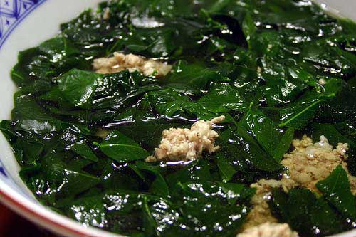 Nấu món canh rau ngót thịt nạc kiểu này mới chuẩn vị, vừa thanh mát lại tốt cho sức khoẻ cả gia đình