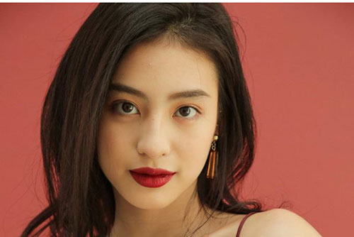 “Chìm đắm” trong nhan sắc ngọt ngào của hot girl Việt được đề cử vào Top 100 gương mặt đẹp nhất thế giới