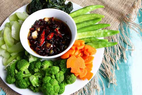 Sai lầm khi luộc rau củ mất sạch dinh dưỡng, món ăn kém ngon