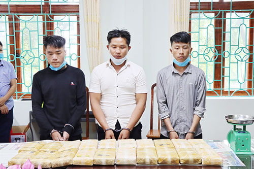 Vận chuyển 120 nghìn viên ma túy tổng hợp lấy 50 triệu đồng