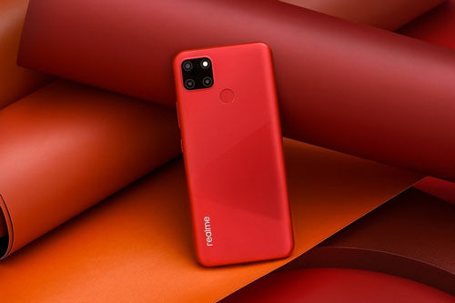 Realme ra mắt smartphone chống nước, pin 6.000 mAh, 3 camera sau, giá gần 3 triệu