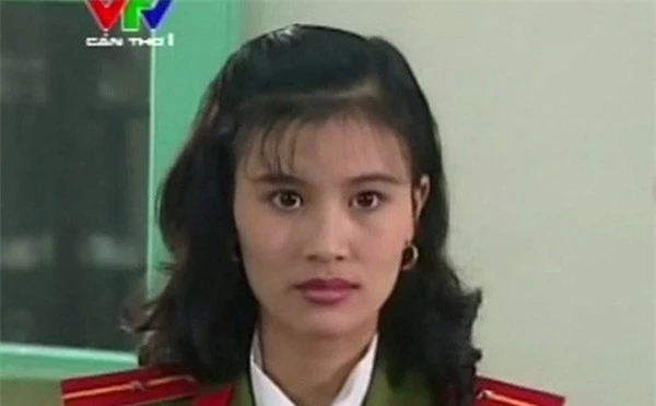2 lần hôn nhân trắc trở của Hoa Thúy - nữ cảnh sát hình sự nổi tiếng màn ảnh Việt - Ảnh 3.