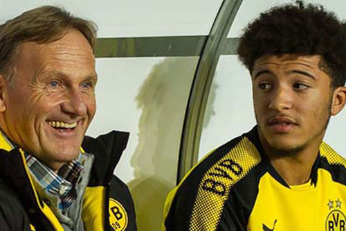 Scholes và Hagreaves tố Dortmund đang 'vòi tiền' vụ Sancho