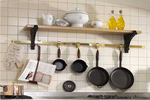 Khôi phục lớp chống dính, biến chảo cũ rỉ sét thành mới với loại củ 'rẻ bèo' này