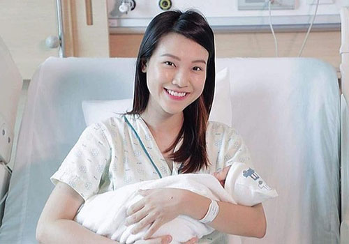 Hoàng Oanh mong con trai sớm gặp bố