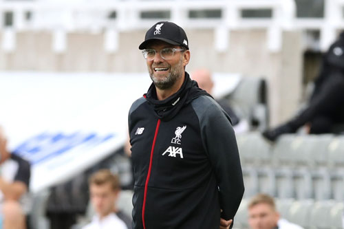 Jurgen Klopp nhận giải HLV xuất sắc nhất Premier League 2019-2020