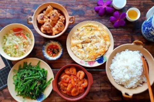 5 thói quen ăn cơm nguy hiểm của người Việt "rước" đủ thứ bệnh cho cả nhà