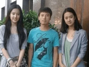 Lưu Diệc Phi từng thú nhận không có ai theo đuổi thời đi học, xem loạt ảnh này mới thấy điều cô nói quả thực chính xác