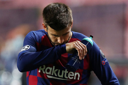 Pique thấy xấu hổ trước trận thua 2-8 của Barca và sẵn sàng chia tay đội bóng
