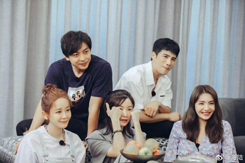 Dàn sao 'Tân Hoàn Châu Cách Cách' hội ngộ sau 9 năm phim lên sóng