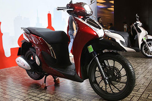 XE HOT (15/8): Bảng giá xe ga Honda, giá lăn bánh ôtô mới của Toyota tại Việt Nam