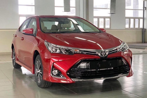 Cận cảnh Toyota Corolla Altis 2020 giá từ 733 triệu tại Việt Nam