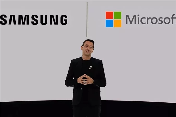 Samsung hop tac voi Microsoft anh 1