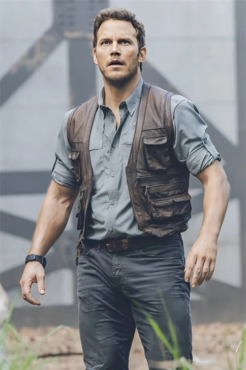 Chris Pratt đảm nhận vai chính của loạt phim về công viên khủng long.
