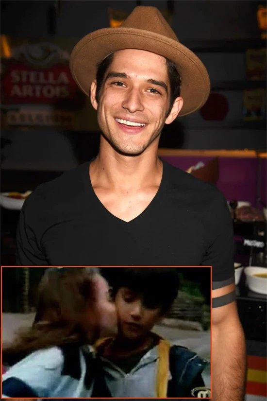 Tyler Posey gặp Miley khi cô đến thăm bố đóng phim truyền hình Doc năm 2001. Nam diễn viên Teen Wolf nhớ lại tình yêu thời ngốc xít: Hồi ấy chúng tôi còn rất trẻ. Tôi đã phấn khích đến mức nào khi chúng tôi nắm tay nhau. Khi đó Tyler 9 tuổi còn Miley mới 7 tuổi. Tyler cũng bật mí rằng giọng ca Malibu là cô gái đầu tiên anh hôn.