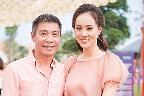 Bạn gái yêu cả những khuyết điểm của Công Lý