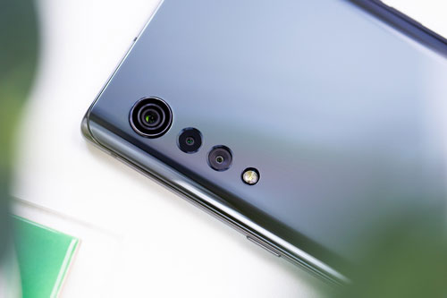 Trên tay LG Velvet: Chip S765G, RAM 8 GB, chống nước, pin 4.300 mAh, giá hấp dẫn