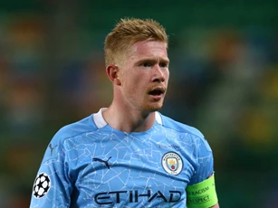 De Bruyne có danh hiệu an ủi sau khi Man City rời Champions League